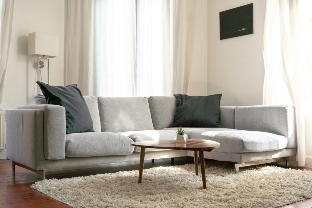 komfort-i-styl-w-jednym-naroznik-jako-glowny-element-salonu-image